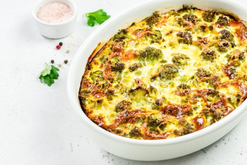 Запеканка из брокколи со сливками и сыром